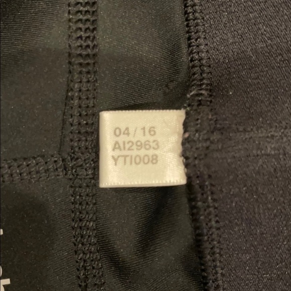 Adidas XS Training Techfit Long Black Tights - Picture 9 of 10